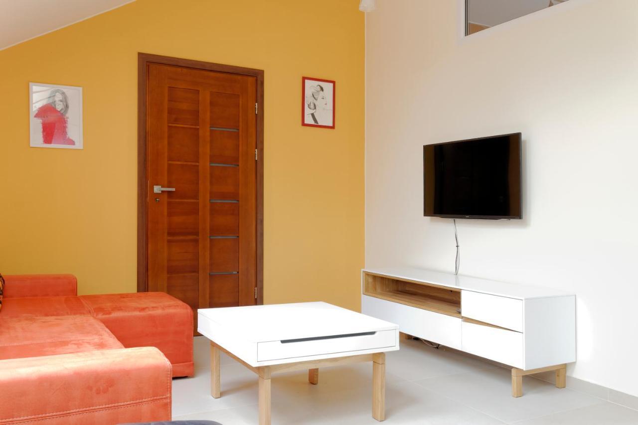 Modern Apartment In Jawiszowice ภายนอก รูปภาพ